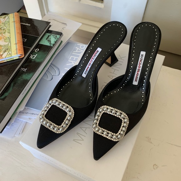 SOLD- DO NOT PURCHASE MANOLO BLAHNIK Fabetamu 70 Satin Mules - Picture 2 of 4